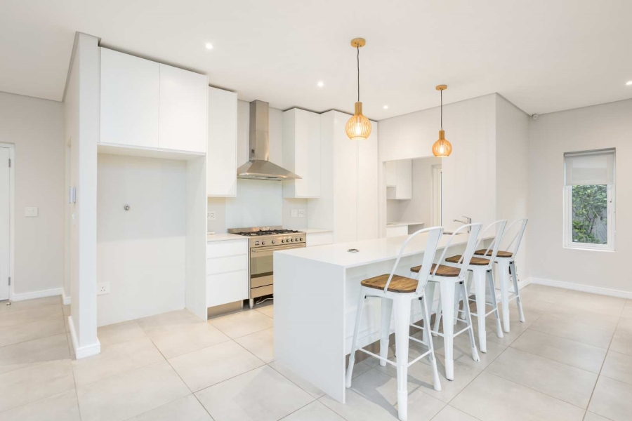 To Let 4 Bedroom Property for Rent in Val De Vie Estate Western Cape